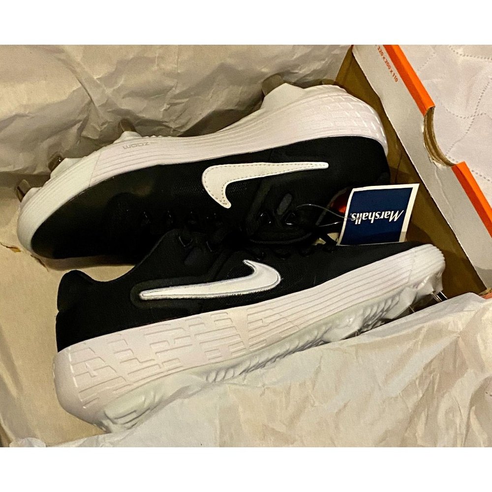 Nike Boys Size 4.5 ELT 2 Low Black White Baseball